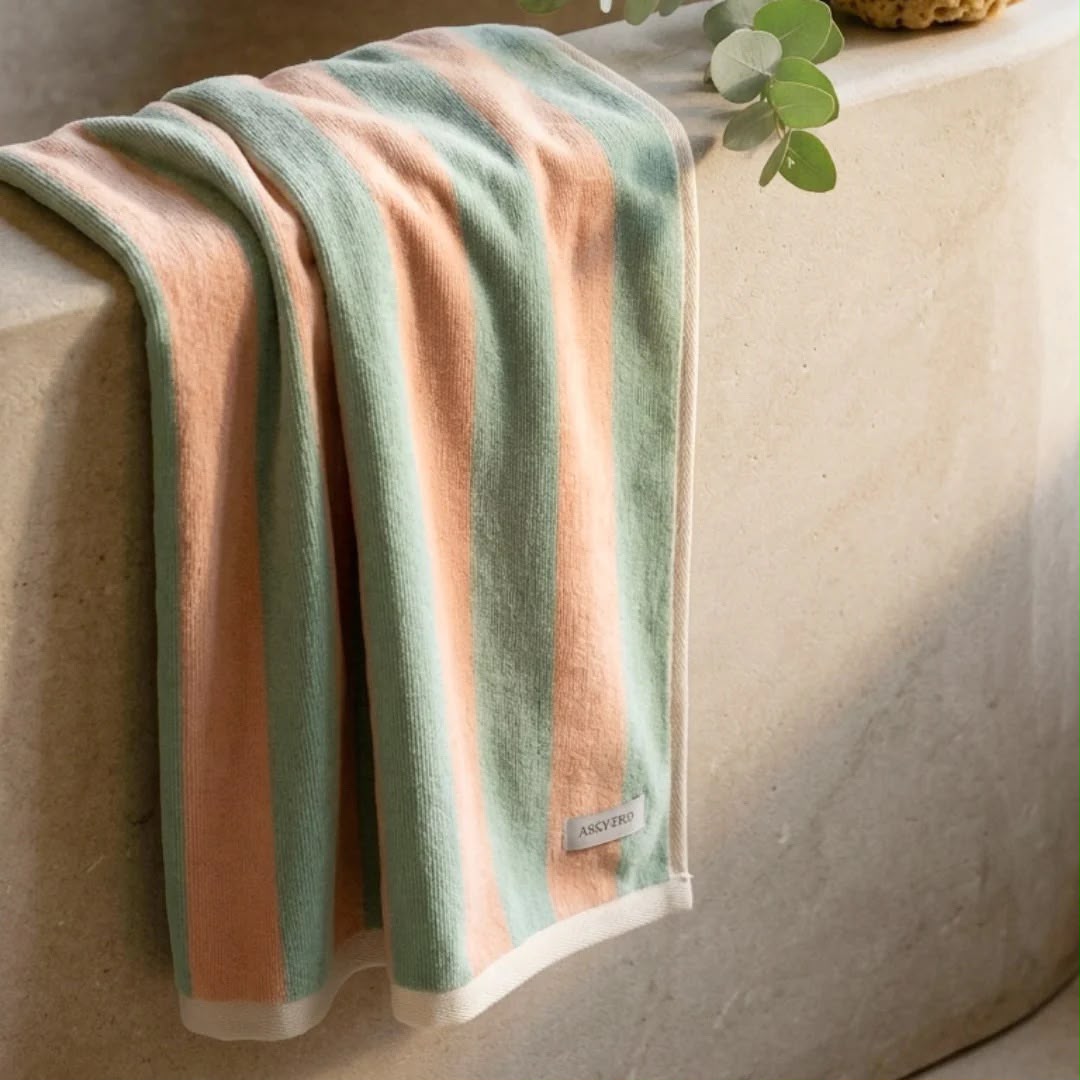 Soft Rituals | Large Towel | Büyük Kurulama Havlusu (İnsanlar İçin)