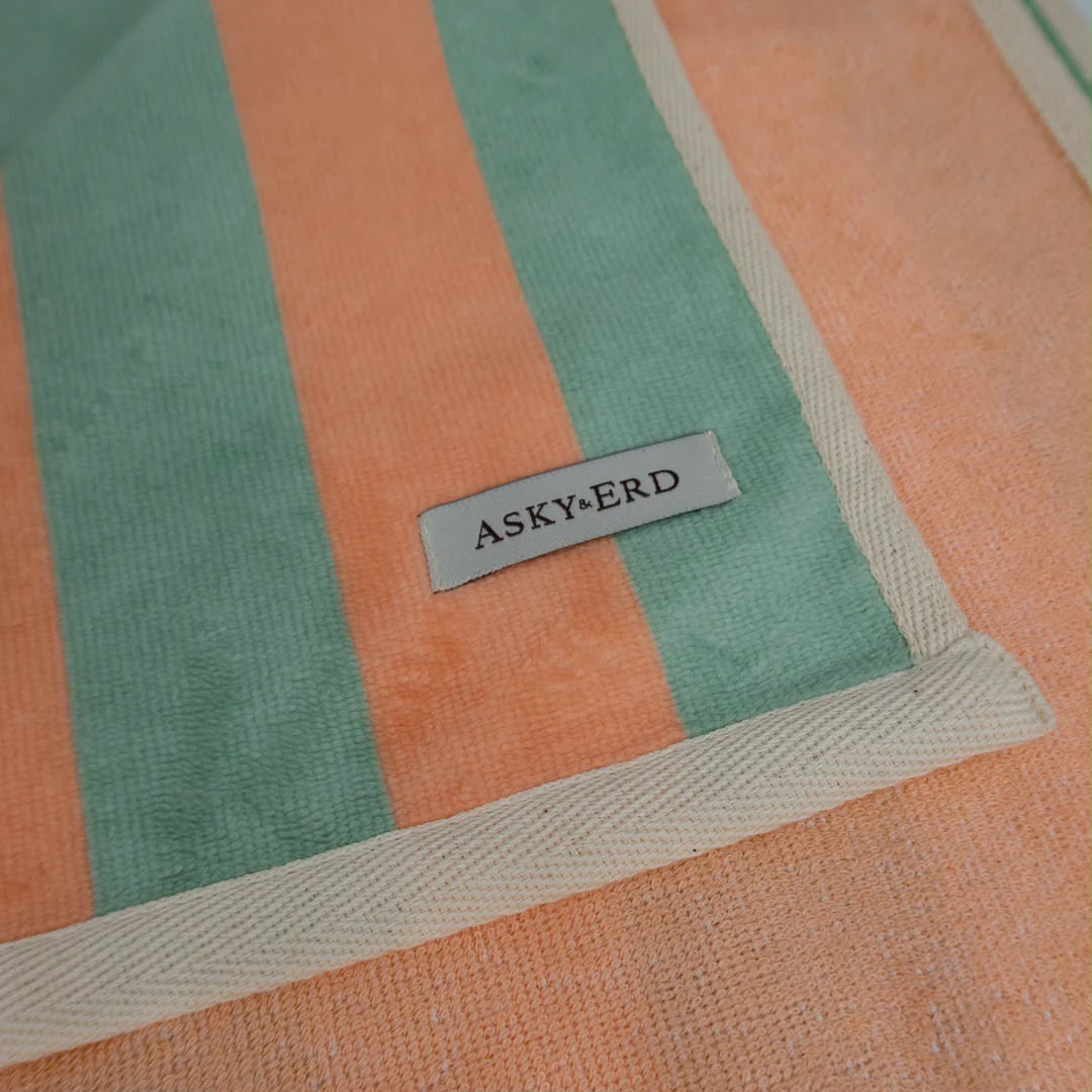Soft Rituals | Large Towel | Büyük Kurulama Havlusu (İnsanlar İçin)
