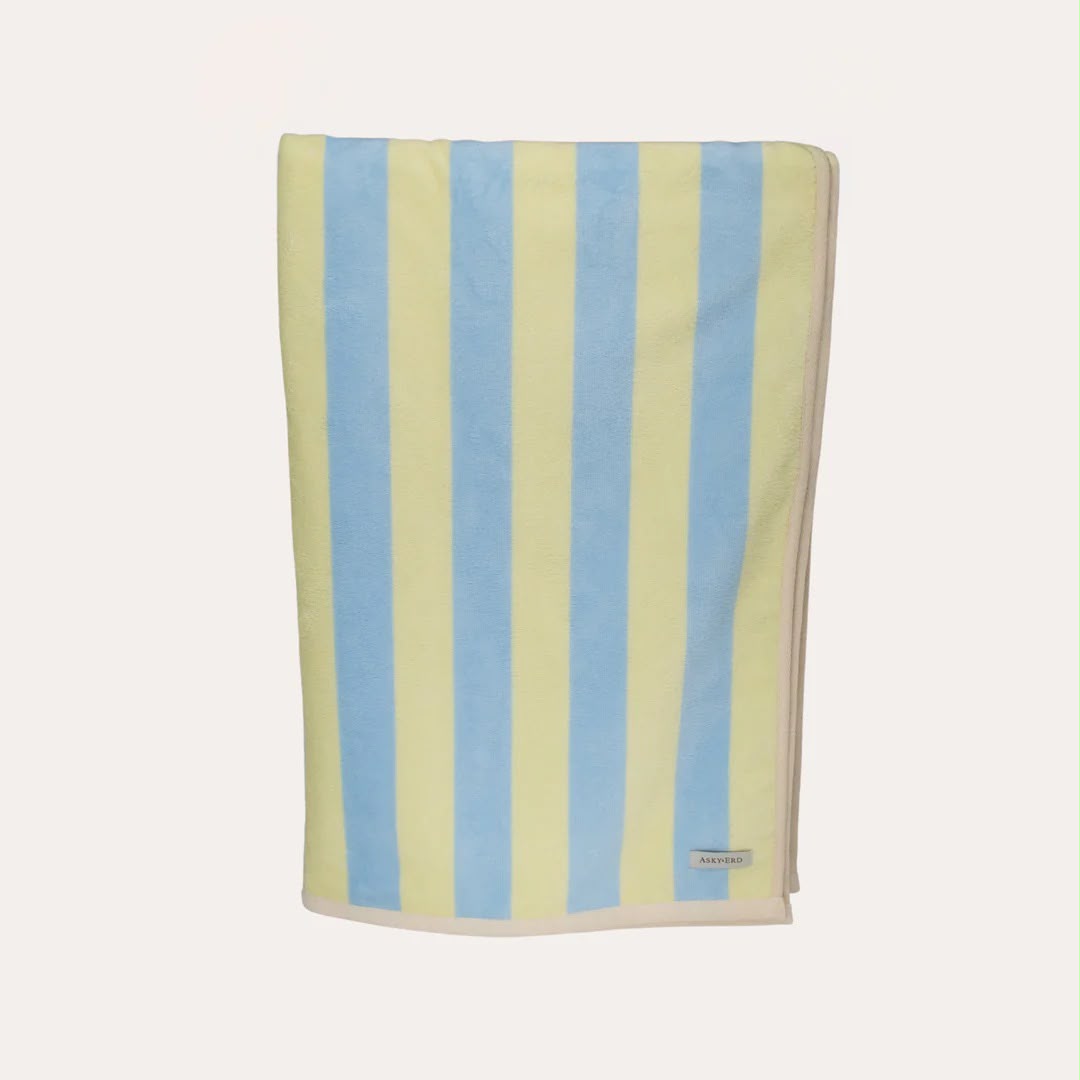 Soft Rituals | Large Towel | Büyük Kurulama Havlusu (İnsanlar İçin)