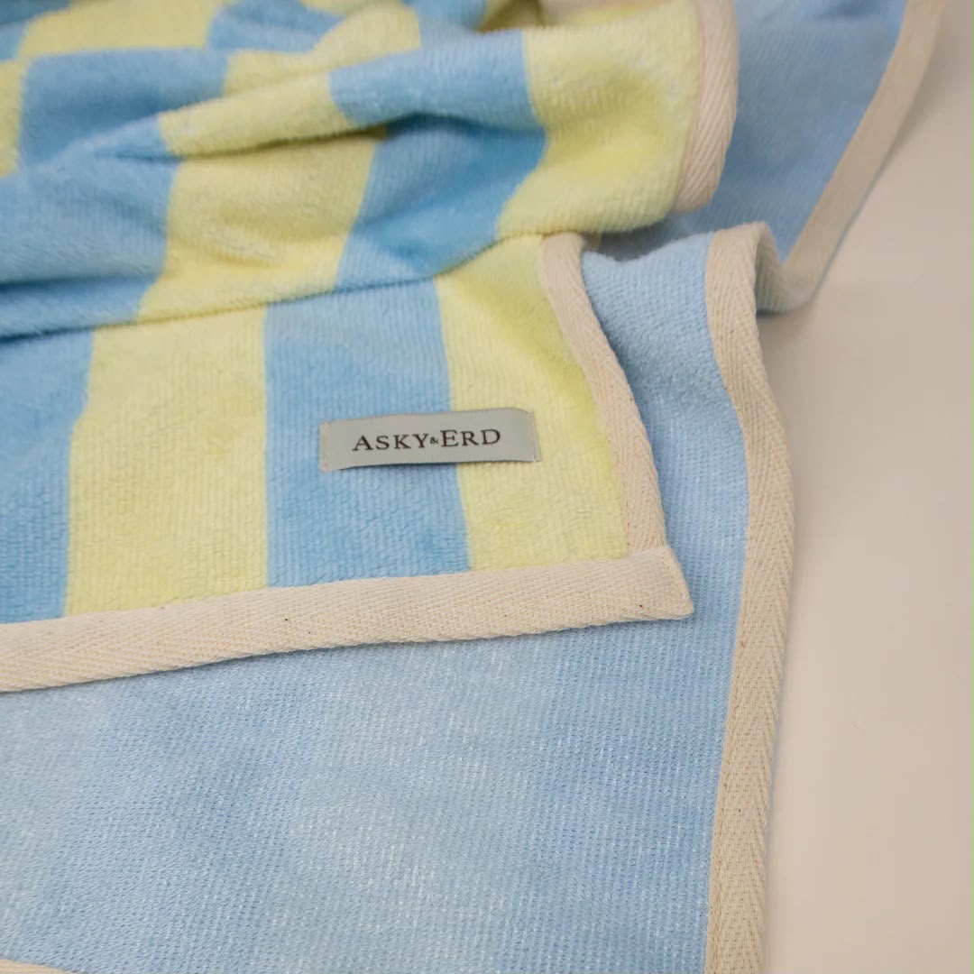 Soft Rituals | Large Towel | Büyük Kurulama Havlusu (İnsanlar İçin)